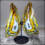 Natuurlijke agaat-schijven in vlindervorm op standaard. Een, Verzamelen, Mineralen en Fossielen