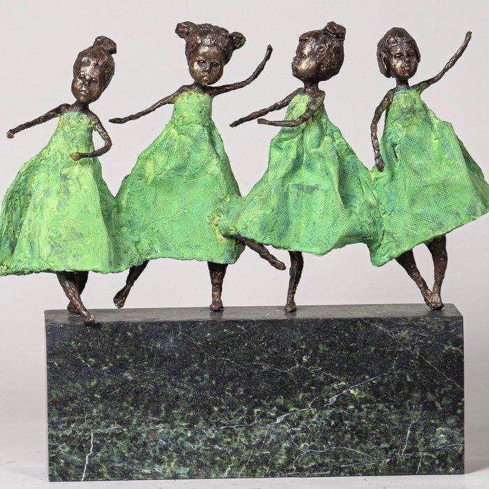 Iw Mil - Little Balerinas - 25kg - bronze, Antiek en Kunst, Kunst | Designobjecten