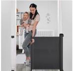 Traphekje oprolbaar zwart, Kinderen en Baby's, Traphekjes, Overige materialen, Nieuw, Oprolhekje, Ophalen of Verzenden