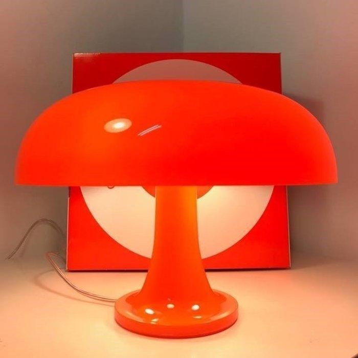 Artemide - Lamp - Nessino - ABS, Antiek en Kunst, Antiek | Lampen