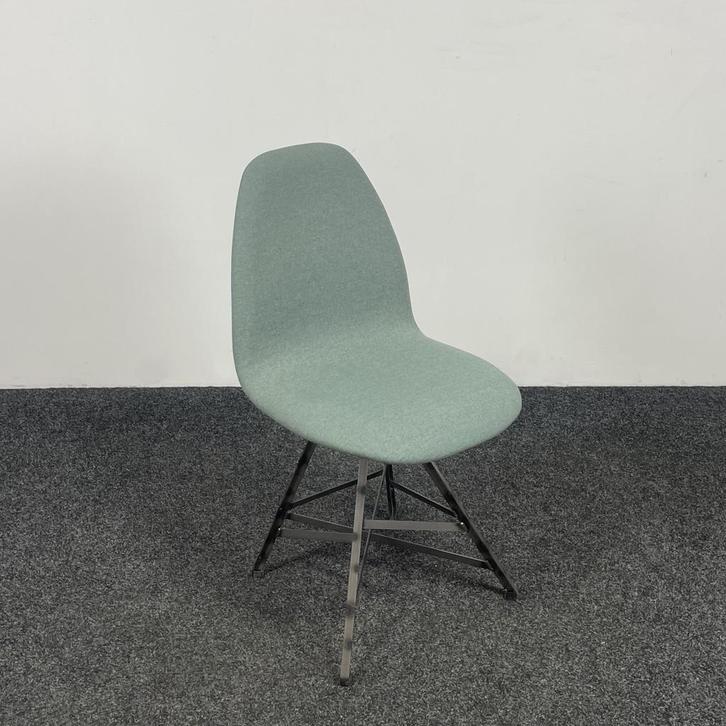 Spoinq Piramide Stoel - Staal | Blauw, Huis en Inrichting, Stoelen, Gebruikt, Ophalen of Verzenden