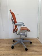 Refurbished Herman Miller Mirra 2 Butterfly Studio Orange, Huis en Inrichting, Verzenden, Oranje, Zo goed als nieuw, Bureaustoel