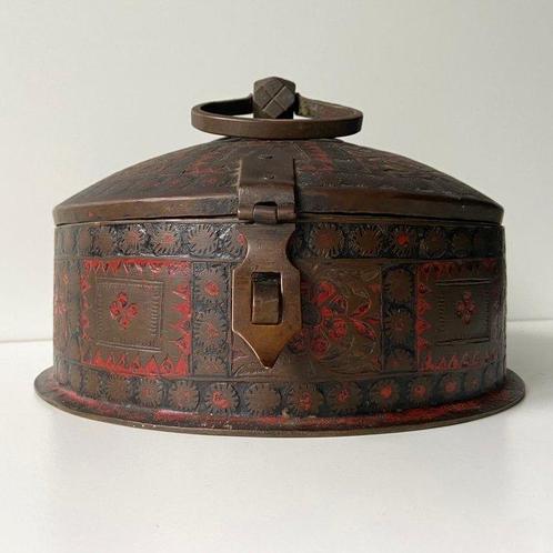 Box - Brons - India - Begin 20e eeuw, Antiek en Kunst, Kunst | Niet-Westerse kunst