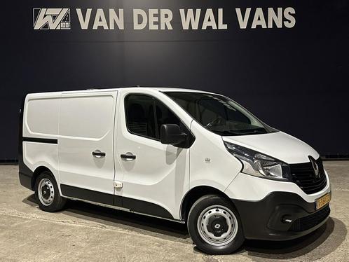 Renault Trafic 1.6 dCi L1H1 inrichting Euro6 Airco | Navigat, Auto's, Bestelauto's, Dealer onderhouden, Lease, Zwart, Handgeschakeld