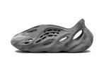 Adidas Yeezy Foam RNNR MX Granite - Maat 44.5 EU, Ophalen of Verzenden, Nieuw, Yeezy