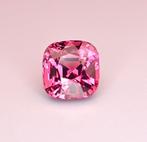 1 pcs Paars, Rood Granaat - 5.48 ct - nternational Colored, Nieuw