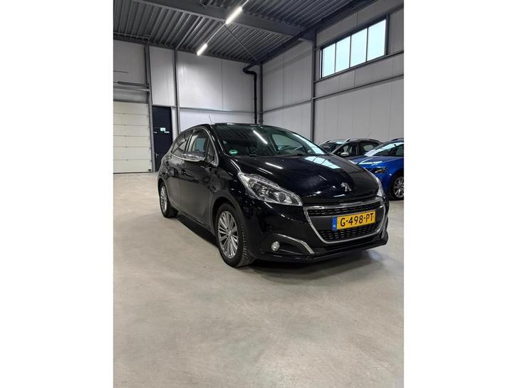Peugeot 208 | Zakelijke Lease v.a. €131.58 pm, Auto's, Peugeot, Lease, Automaat, Hatchback, Benzine, Zwart, Financial lease, Stof