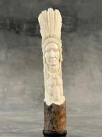 Snijwerk, NO RESERVE PRICE - Stunning Native American with