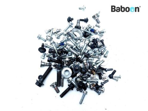 Bouten en Moeren Suzuki GSX R 125 2020-2021 (GSXR125), Motoren, Onderdelen | Suzuki, Gebruikt, Verzenden