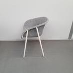 De Vorm kuipstoel stoelen met PET vilt zitting gerecycled