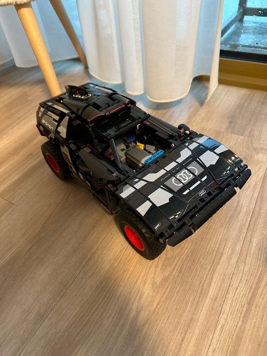 Lego Set - 42160 - Technic - Audi RS Q e-tron, Kinderen en Baby's, Speelgoed | Duplo en Lego