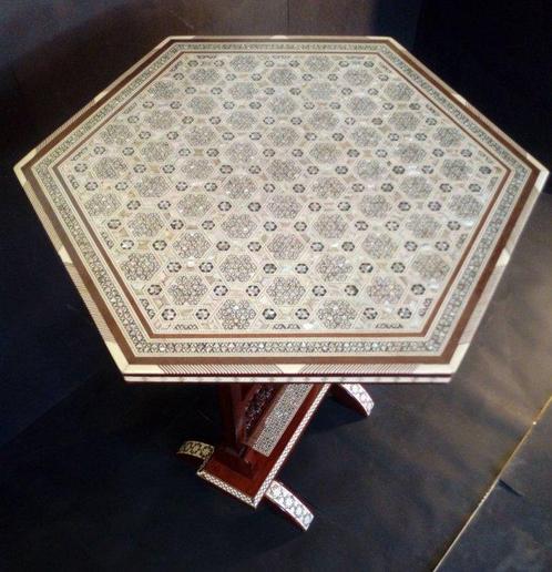 Bijzettafel - Hout, Schelp, Been - Tarsiëtafel, Antiek en Kunst, Curiosa en Brocante