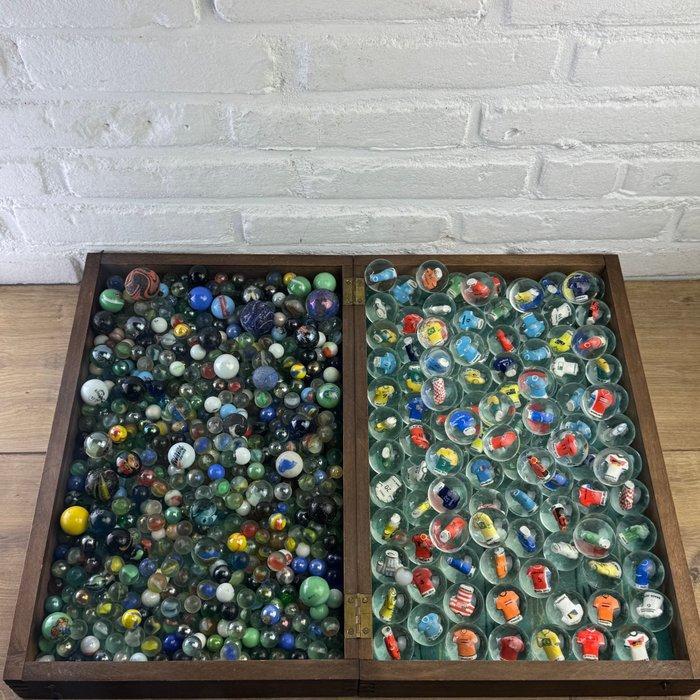 10 KG - Vintage, Antique & Modern US & EU glass (UV reactive, Antiek en Kunst, Antiek | Speelgoed