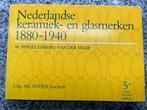 Nederlandse keramiek- en glasmerken 1880 – 1940, Gelezen, Verzenden, Overige onderwerpen, M. Singelenberg – Van der Meer