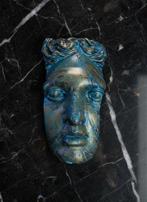 Victor Massacre - Reliëf, Forgotten God Relief - 24 cm -, Antiek en Kunst, Curiosa en Brocante