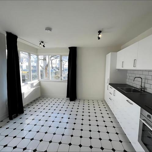 Kamer met registration mogelijk gevonden in Amsterdam, Huizen en Kamers, Kamers te huur, 50 m² of meer, Amsterdam