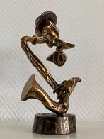 Yves Lohe (1947) - sculptuur, Le saxophoniste - 22.5 cm -