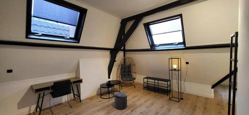Studio te huur in s-Gravenhage - 201 m² - 2 kamer(s) - 2, Huizen en Kamers, Kamers te huur, Den Haag
