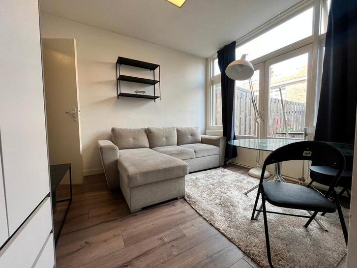 Te huur: Studio Soestdijksekade in Den Haag, Huizen en Kamers, Huizen te huur, Zuid-Holland