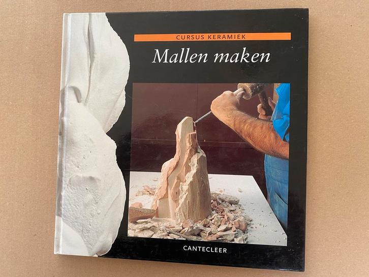 Cursus Keramiek - Handboek Mallen Maken, Boeken, Hobby en Vrije tijd, Zo goed als nieuw, Kleien en Boetseren, Ophalen of Verzenden