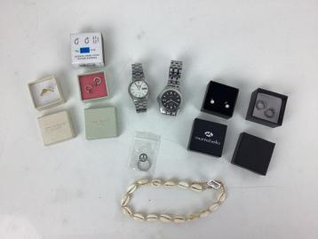 Veiling - 8x Diverse sieraden beschikbaar voor biedingen