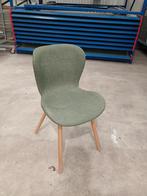 Set van 2 Kuipstoelen, groen, houten poten, 465 x 430 x 865, Ophalen of Verzenden, Gebruikt, Overige typen