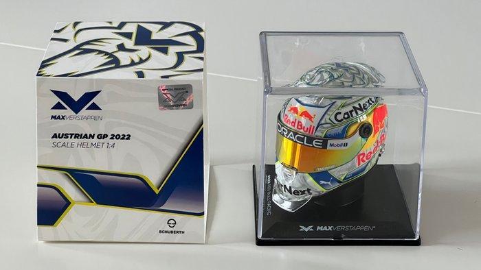 Schuberth 1:4 - Model raceauto - Max Verstappen helm -, Hobby en Vrije tijd, Modelauto's | 1:5 tot 1:12