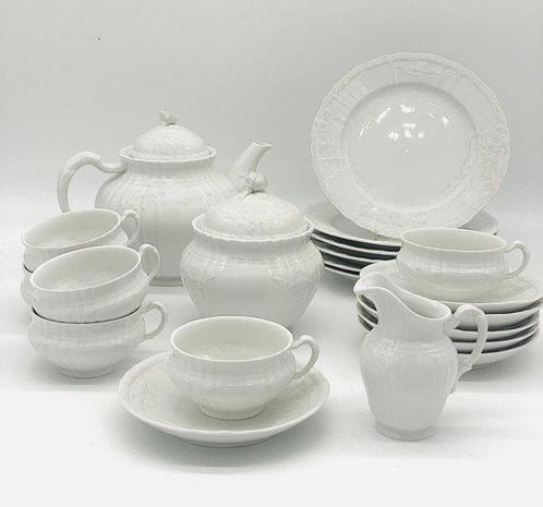 KPM Berlin, Rocaille - Theeservies (21) - Neuosier,, Antiek en Kunst, Antiek | Meubels | Tafels