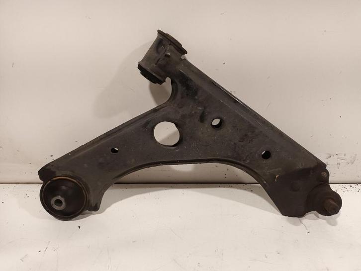 Draagarm rechts voor Opel Corsa E 1.0, Auto-onderdelen, Ophanging en Onderstel, ARN erkend, Stiba lid, Erkend duurzaam, Gebruikt