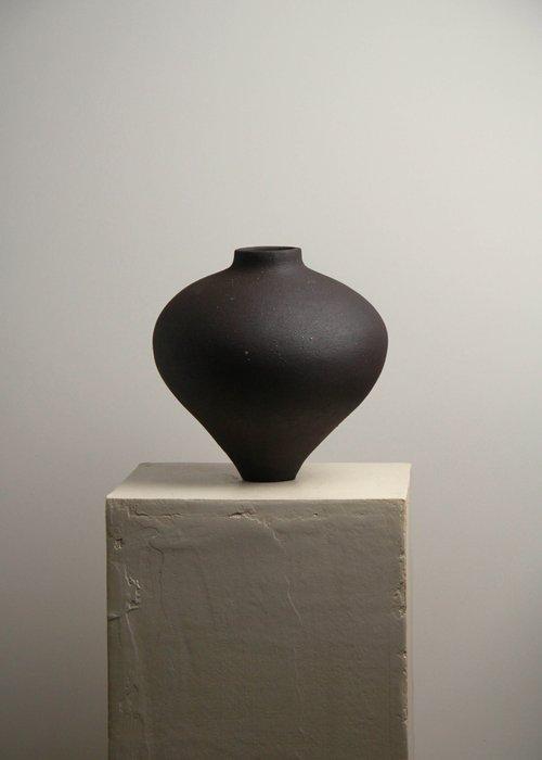 LEA STUDIOS - Valentina Cojocaru - sculptuur, Ebony - 26 cm, Antiek en Kunst, Kunst | Designobjecten