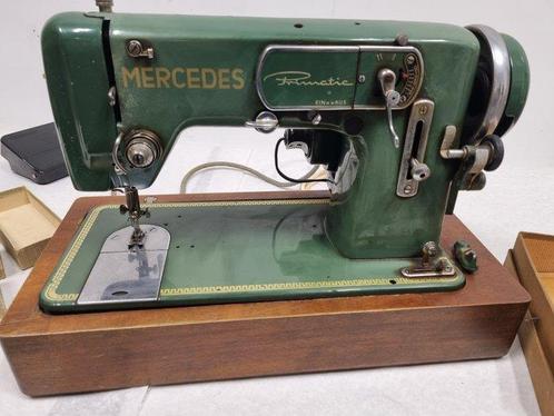Mercedes Primatic - Naaimachine - Primatic - Metaal, Antiek en Kunst, Kunst | Designobjecten