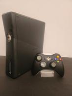 Zwarte Xbox 360 Slim 4gb, Spelcomputers en Games, Ophalen of Verzenden, Zo goed als nieuw