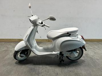 Veiling - Vespa Sprint S X Justin Bieber LIMITED EDITION beschikbaar voor biedingen