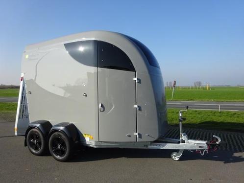 2 x Bucker Careliner M Dust EN Zwart, DIRECT UIT VOORRAAD, Dieren en Toebehoren, Paarden en Pony's | Trailers en Aanhangwagens