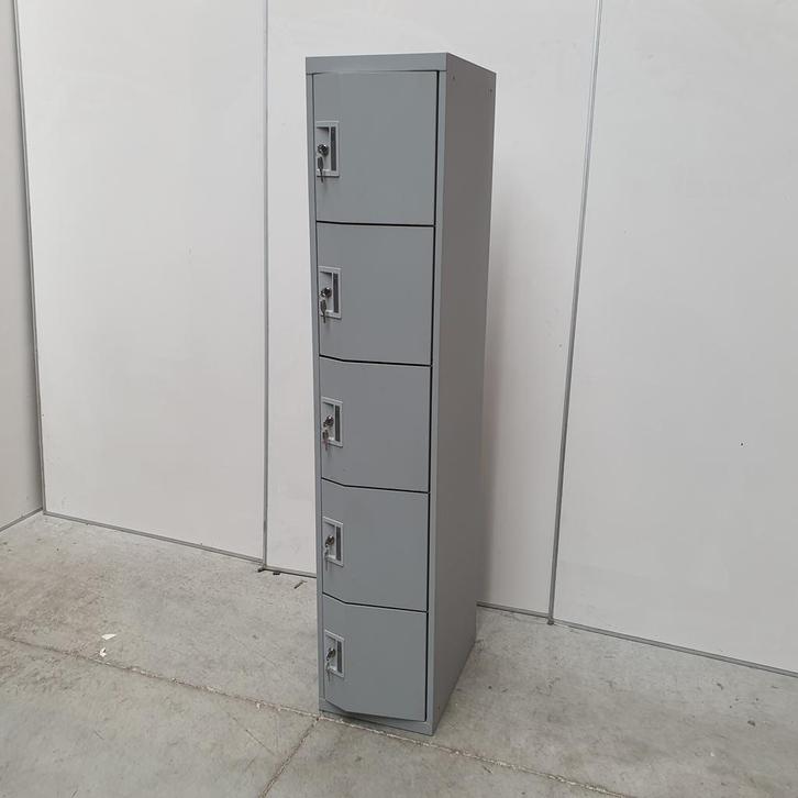 5-deurs lockerkast Sono ideaal voor festivals evenementen, Huis en Inrichting, Kasten | Lockerkasten, Gebruikt