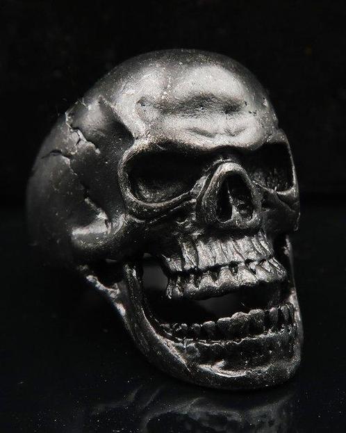 Memento Mori-ring - Mens - De Bewaker van de Tijd en de Ziel, Antiek en Kunst, Antiek | Boeken en Bijbels