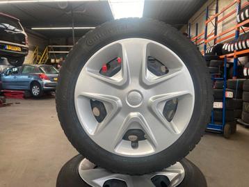 16 inch winterset Ford Fiesta | 195/55-16 Continental 4 | 6 beschikbaar voor biedingen