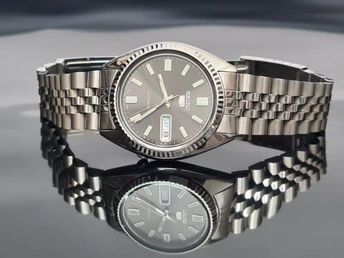 Seiko - Seiko 5 Automatic Day-Date - Zonder Minimumprijs -, Sieraden, Tassen en Uiterlijk, Horloges | Antiek