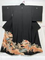 De meest prestigieuze kimono-Tomesode en prachtige