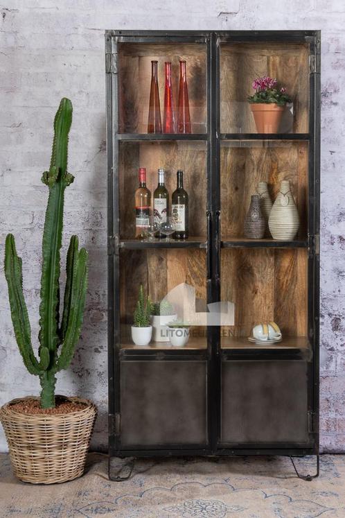 Vitrinekast Handle-Mango, mangohout + staal., Huis en Inrichting, Kasten | Vitrinekasten, 25 tot 50 cm, Met deur(en), Met plank(en)