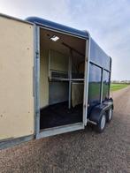 2 paards polyester Vans Fautras Provan met vooruitloop, 2-paards trailer, Polyester, Gebruikt