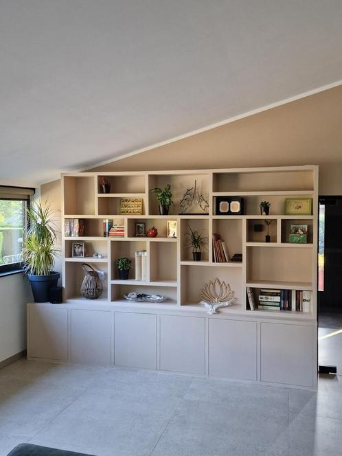 Ontwerp zelf je boekenkast op maat met onze 3D configurator, Huis en Inrichting, Kasten | Wandmeubels, Nieuw, Met deur(en), Met plank(en)