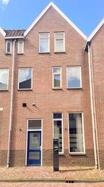 te huur zeer ruim 3 kamer appartement Zuidend, Sneek, Huizen en Kamers, Direct bij eigenaar, Sneek, Appartement, Friesland