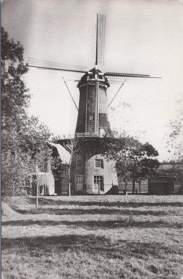 HELLEVOETSLUIS - Molen, Verzamelen, Ansichtkaarten | Nederland, Verzenden