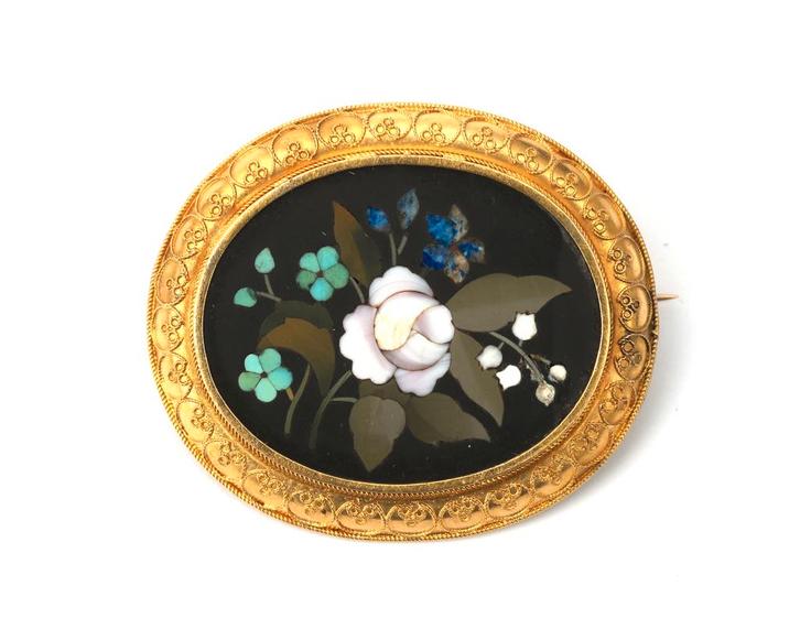 Geelgouden pietra dura broche met bloemmotief, 19e eeuw, Sieraden, Tassen en Uiterlijk, Broches, Gebruikt