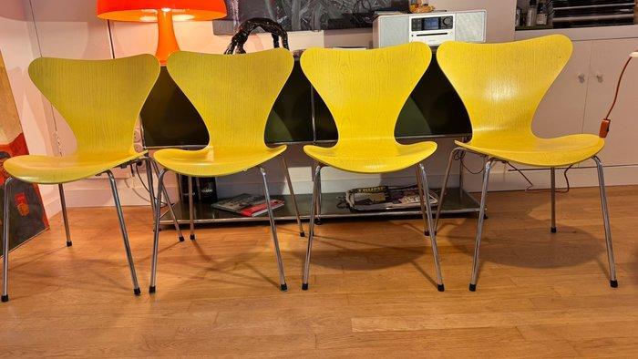 Fritz Hansen - Arne Jacobsen - Stoel (4) - Butterfly stoel, Antiek en Kunst, Antiek | Meubels | Stoelen en Banken