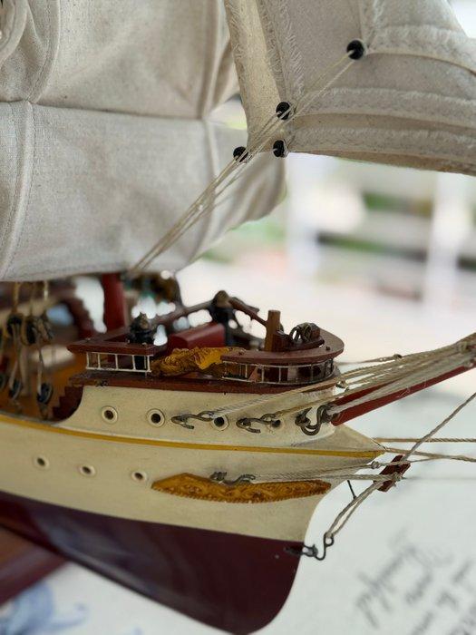 Voilier 4 mats LE NIPPON MARU en bois 100 cm modelisme -, Hobby en Vrije tijd, Modelauto's | 1:5 tot 1:12