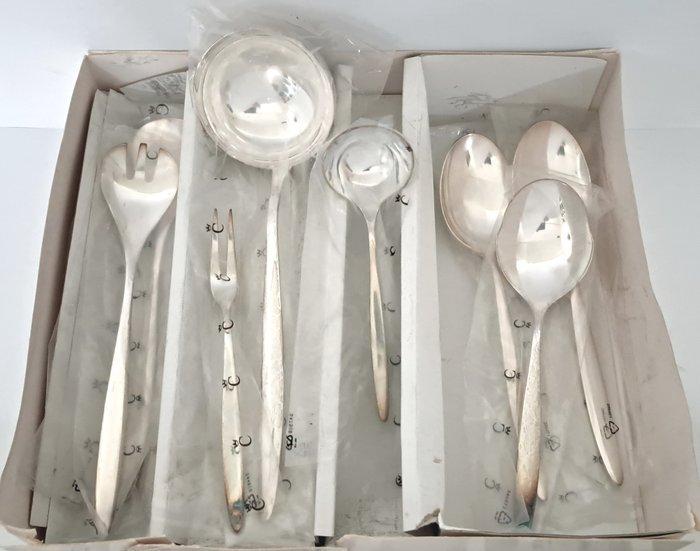 Christofle - Bestekset (73) - 8persoons + opdienbestek,, Antiek en Kunst, Antiek | Meubels | Tafels