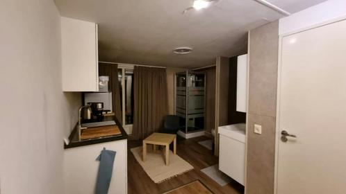 Studio te huur in Capelle aan den IJssel - 25 m² - 2, Huizen en Kamers, Kamers te huur, Rotterdam