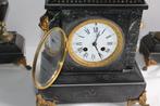 Klok en garnituur set (3) - Brons, Marmer, Messing, Metaal -